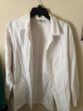 White Women's lab coat - Classic Open Front